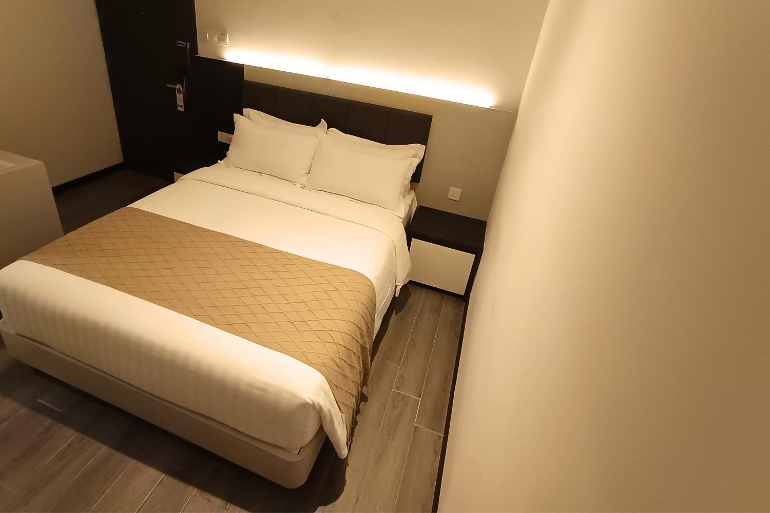 De Quinton Hotel ايبوه المظهر الخارجي الصورة